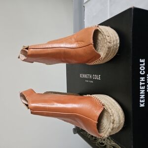Kenneth Cole Tan Espadrille Shoes with Sleek Design